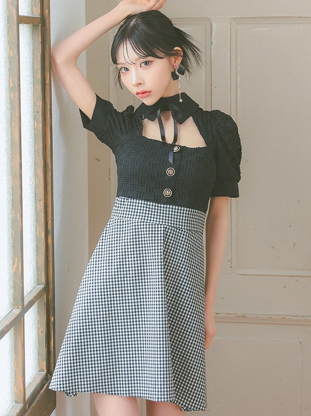 ネックリボン襟デザイン半袖パフスリーブバストカット切り替えギンガムチェック柄フレアミニドレス