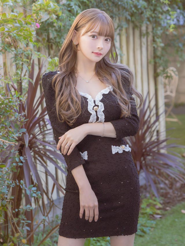 モノトーンパイピングニットゴールドボタン袖ありタイトミニドレス